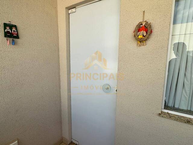 Apartamento para Venda em Arapongas - 2