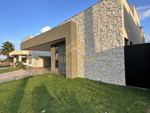 #14 - Casa para Venda em Arapongas - PR